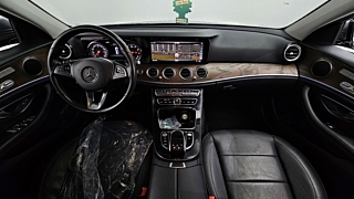 MERCEDES BENZ E-CLASS W213 2017