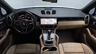 PORSCHE CAYENNE PO536 2021