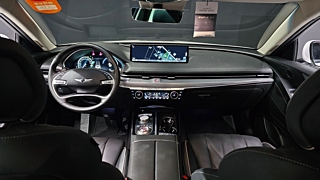 GENESIS G80 RG3 2023