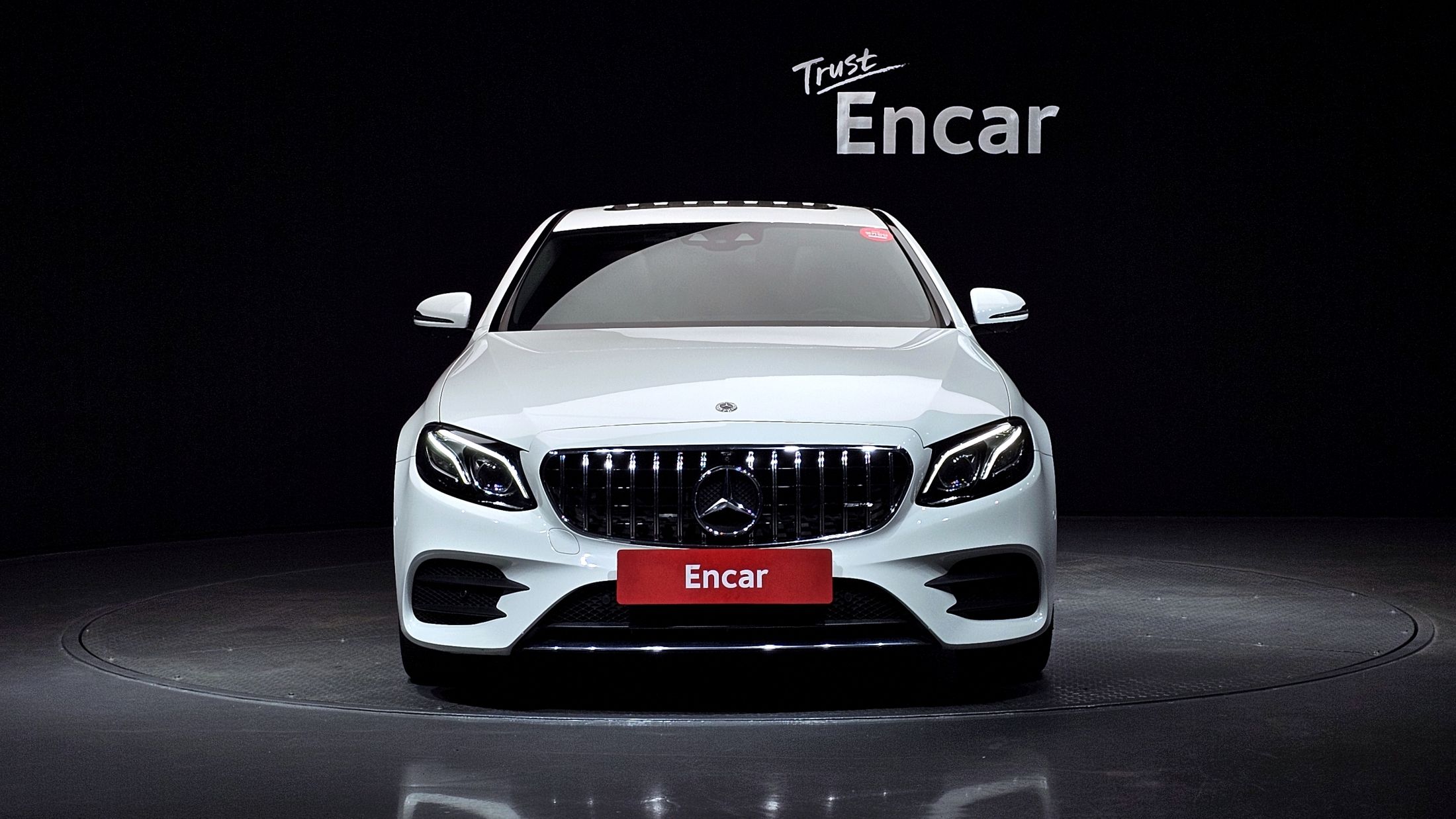 MERCEDES BENZ E-CLASS W213 2017