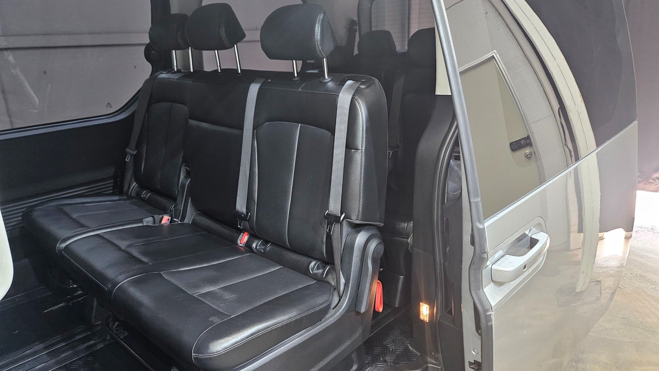 HYUNDAI STARIA 2021