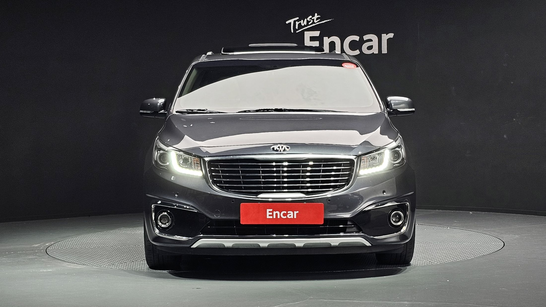 KIA CARNIVAL 2017