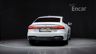 AUDI A7 4K 2020
