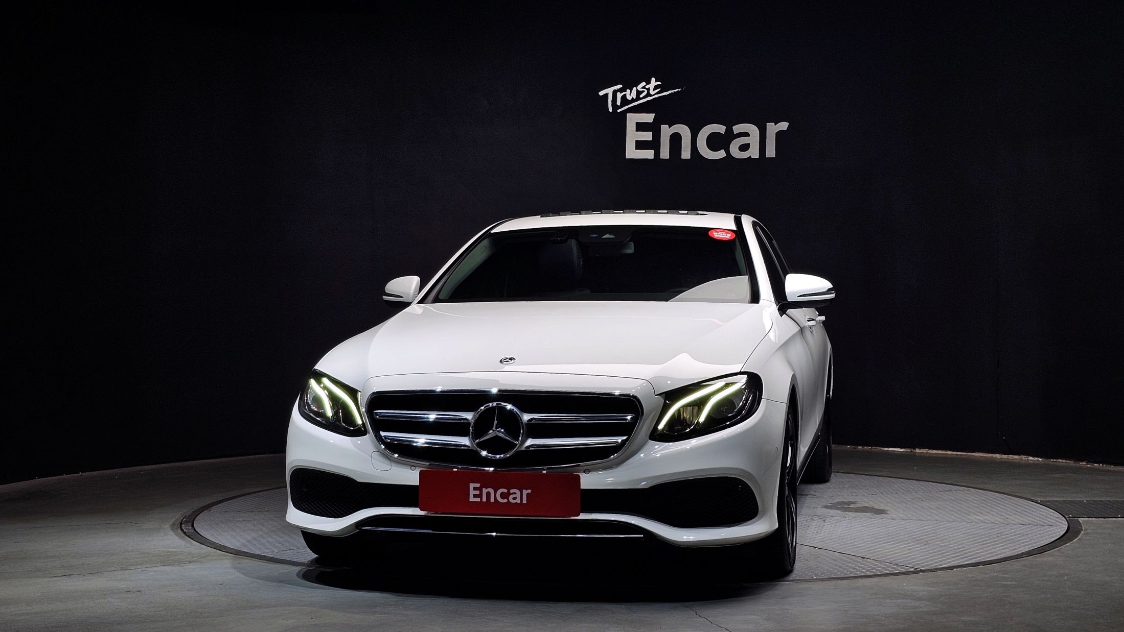 MERCEDES BENZ E-CLASS W213 2018