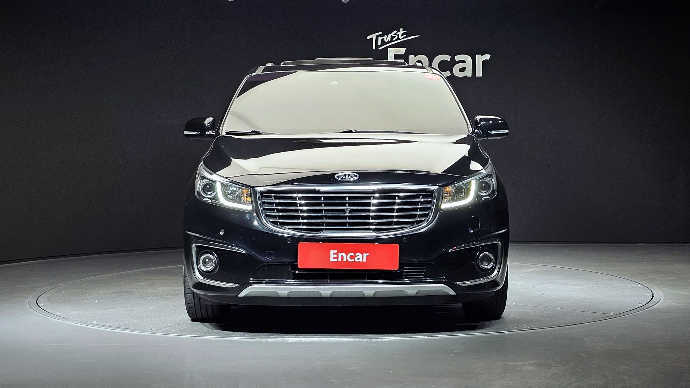 KIA CARNIVAL 2017