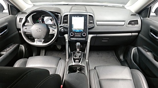 SAMSUNG QM6 2022