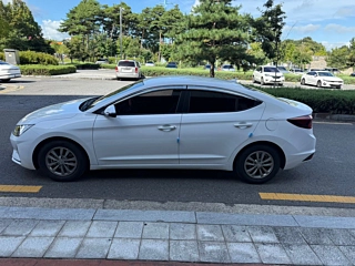 HYUNDAI AVANTE AD 2019