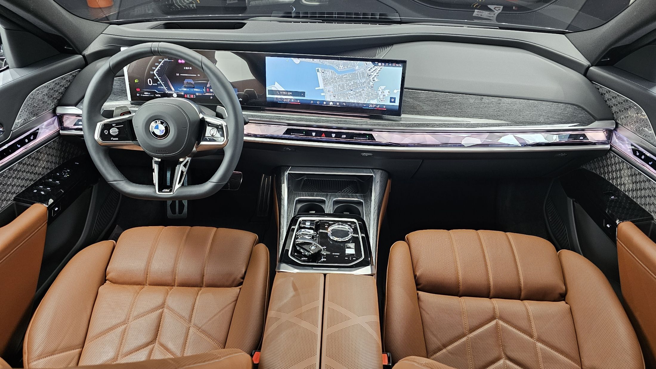 BMW 7-SERIES G70 2024