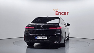 BMW 7-SERIES G70 2024
