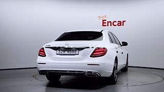 MERCEDES BENZ E-CLASS W213 2018