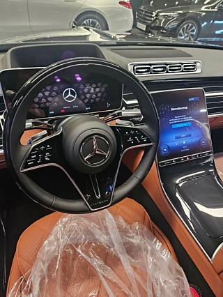 MERCEDES BENZ S-CLASS W223  Maybach S580 4MATIC 2025