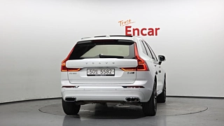 VOLVO XC60 2018