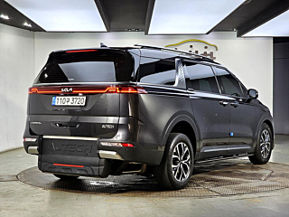 KIA CARNIVAL 2023