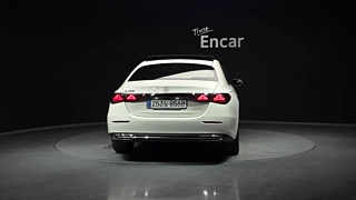 MERCEDES BENZ E-CLASS W214  E200 Avantgarde 2024