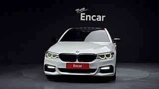 BMW 5-SERIES G30 2017