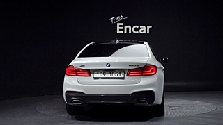 BMW 5-SERIES G30 2017