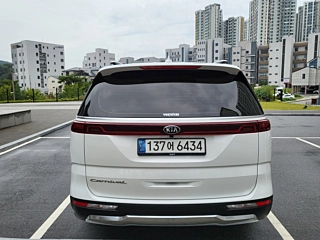 KIA CARNIVAL  4 GENERATION 9 Seater Noblesse 2021