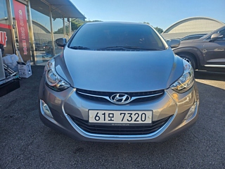 HYUNDAI AVANTE MD 2011