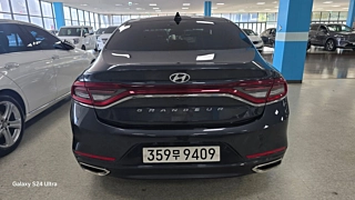 HYUNDAI GRANDEUR IG 2017