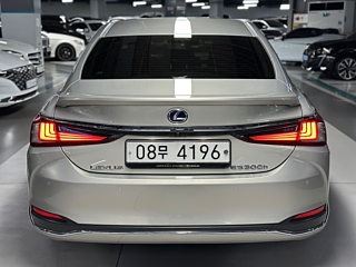 LEXUS ES300H 2018