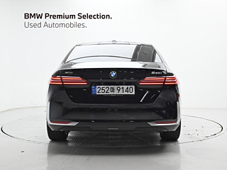 BMW 5-SERIES G60 2024