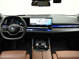BMW 5-SERIES G60 2024