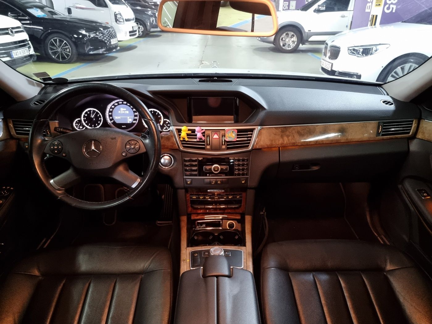 MERCEDES BENZ E-CLASS W212 2010