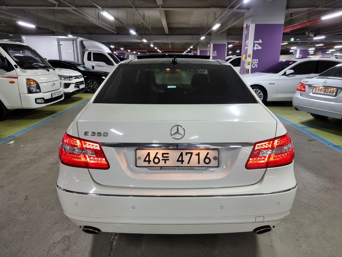 MERCEDES BENZ E-CLASS W212 2010
