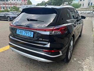 AUDI Q4 E-TRON F4  45 Premium 2024
