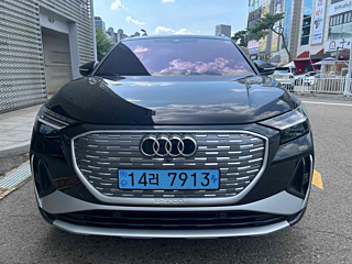 AUDI Q4 E-TRON F4  45 Premium 2024