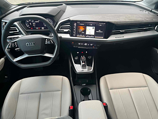 AUDI Q4 E-TRON F4  45 Premium 2024