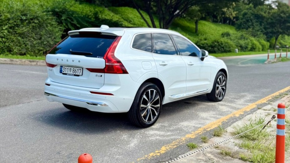 VOLVO XC60 2024