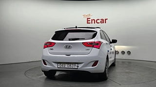 HYUNDAI I30 2016