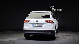 VOLKSWAGEN TIGUAN 2020