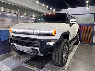 Заказать HUMMER EV