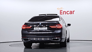 BMW 7-SERIES G11 2016