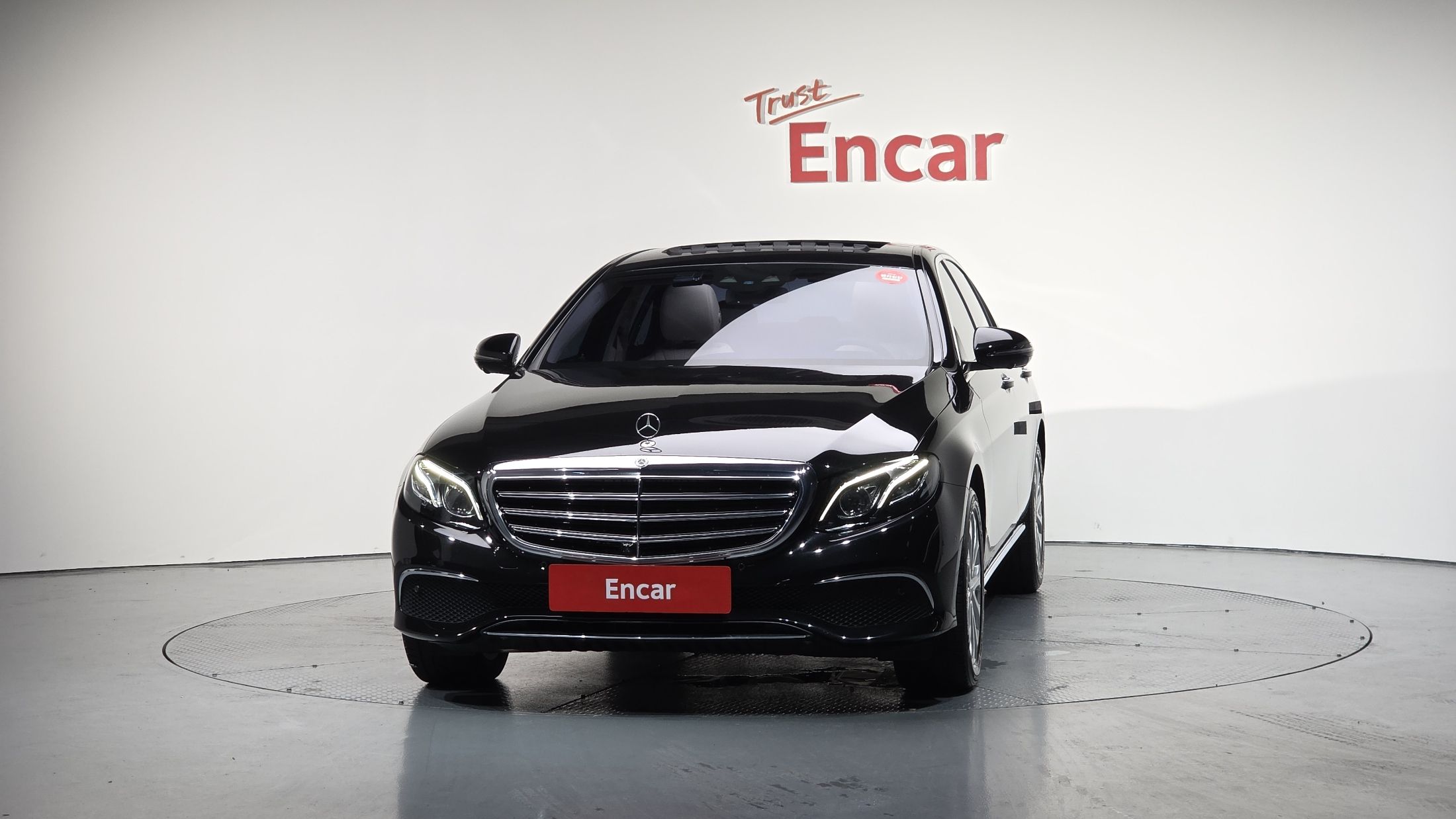 MERCEDES BENZ E-CLASS W213 2017