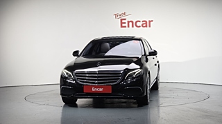 MERCEDES BENZ E-CLASS W213 2017
