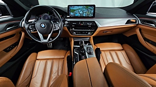BMW 5-SERIES G30 2017
