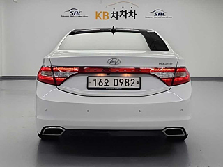 HYUNDAI GRANDEUR HG 2016