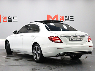 MERCEDES BENZ E-CLASS W213 2016