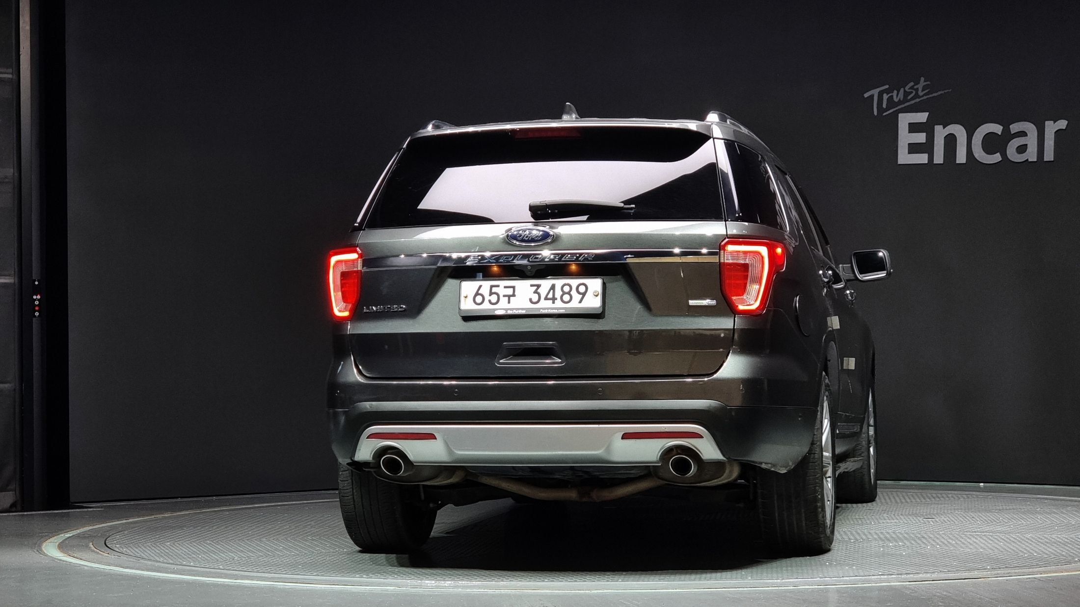 FORD EXPLORER 2017
