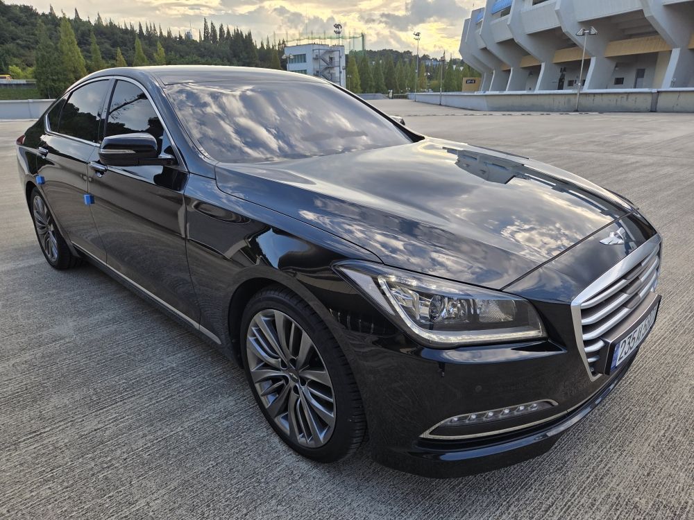 HYUNDAI GENESIS DH 2016