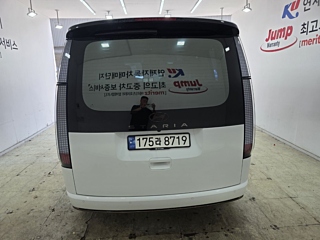 HYUNDAI STARIA 2024