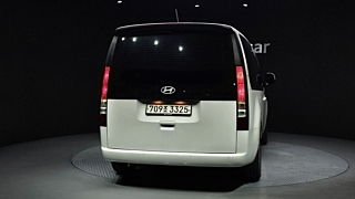 HYUNDAI STARIA 2024
