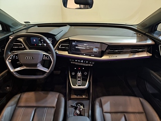 AUDI Q4 E-TRON F4  40 Premium 2023