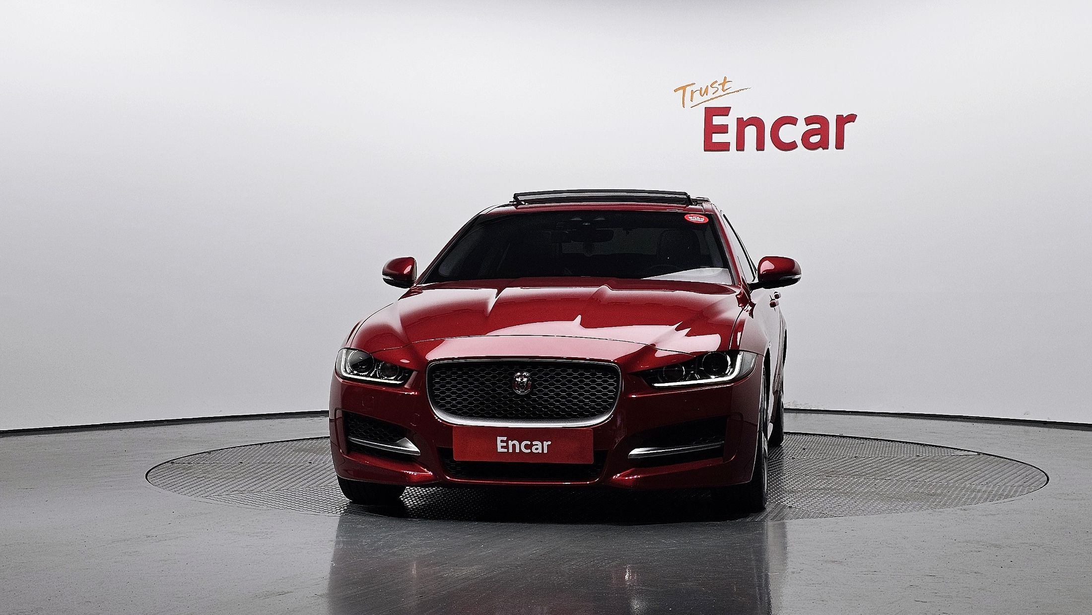 JAGUAR XE 2019