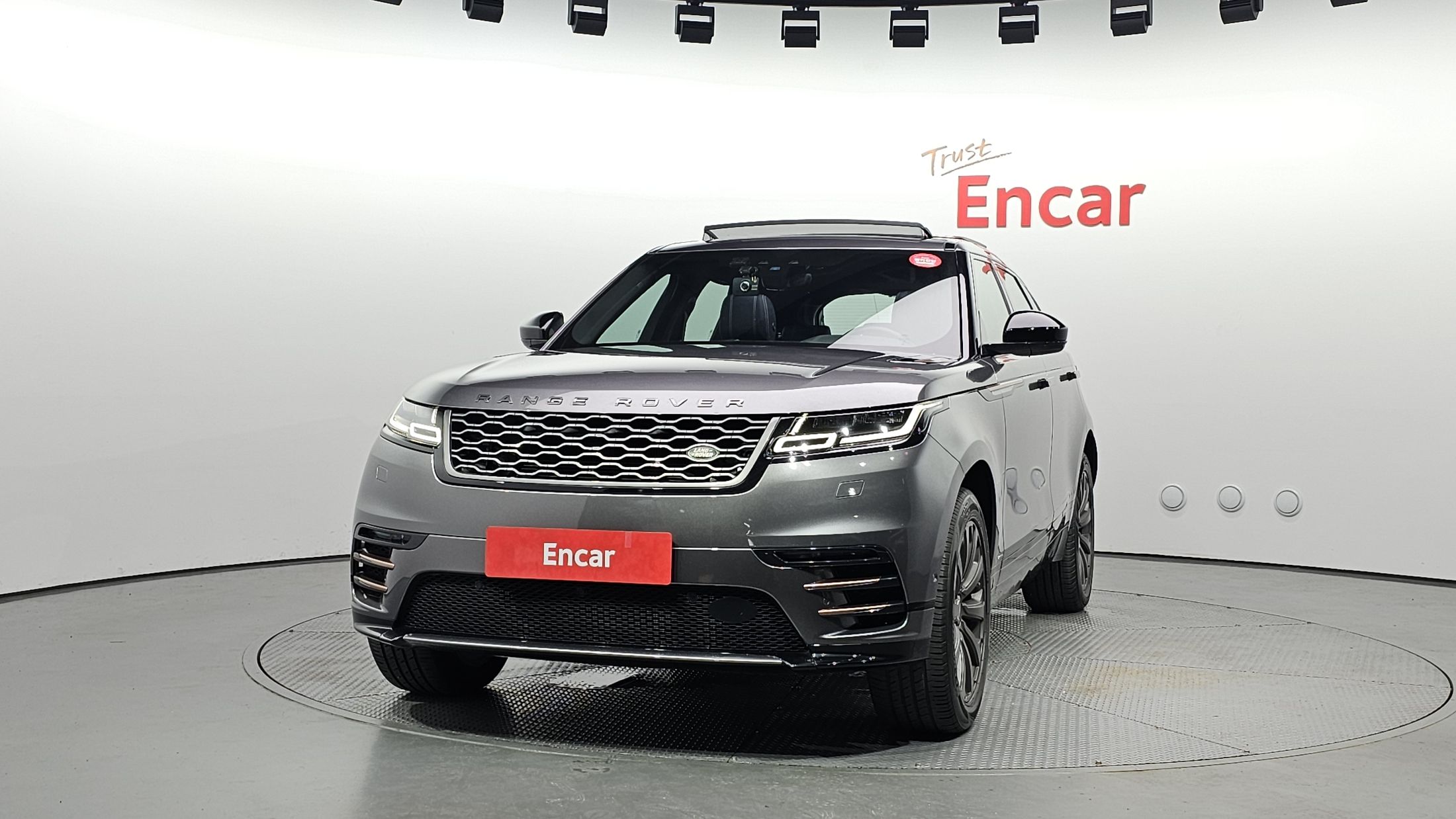 LAND ROVER RANGE ROVER VELAR 2017
