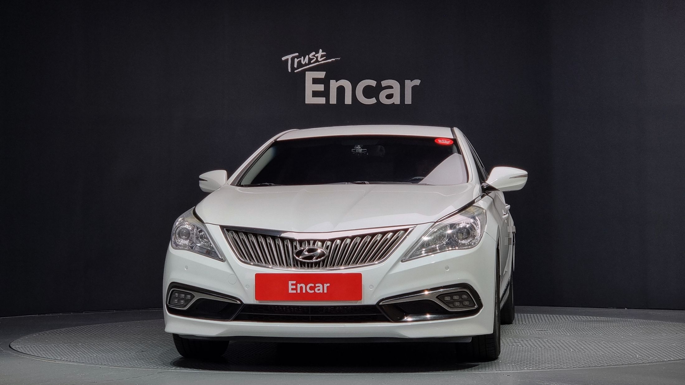 HYUNDAI GRANDEUR HG 2016