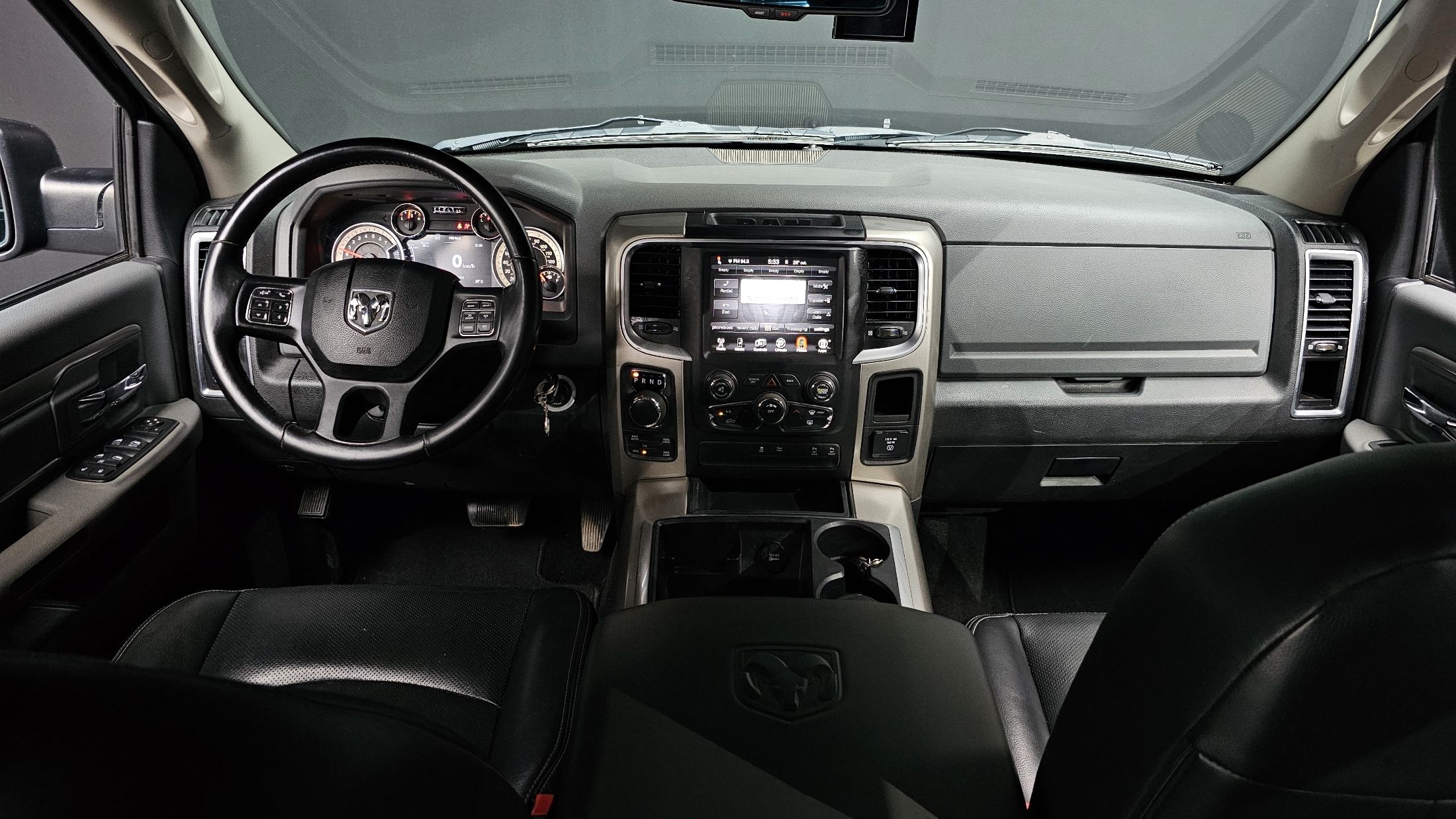 DODGE RAM PICK UP 2015